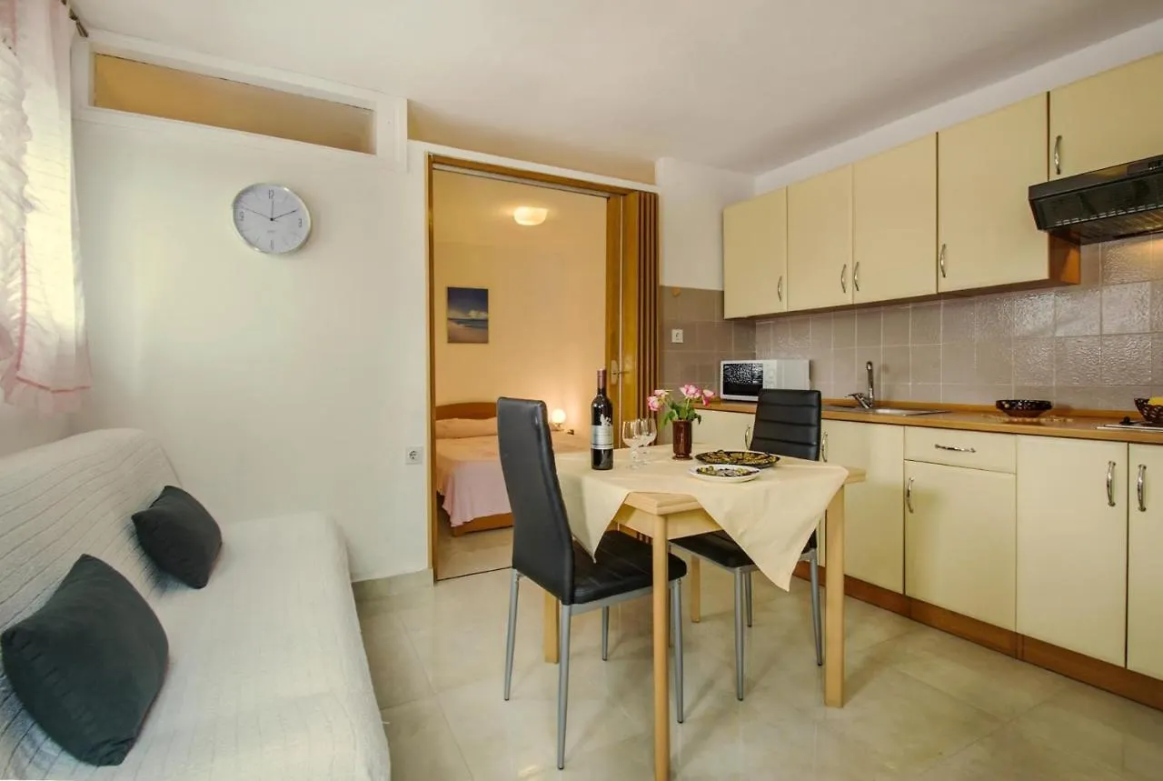 Apartments With A Parking Space Rabac, Labin - 7622 0*, Rabac